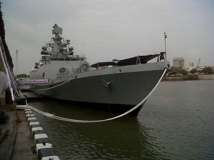 Tàu khu trục INS Sahyadri F49 chính thức được biên chế cho Hải quân Ấn Độ ngày 21/7/2012.